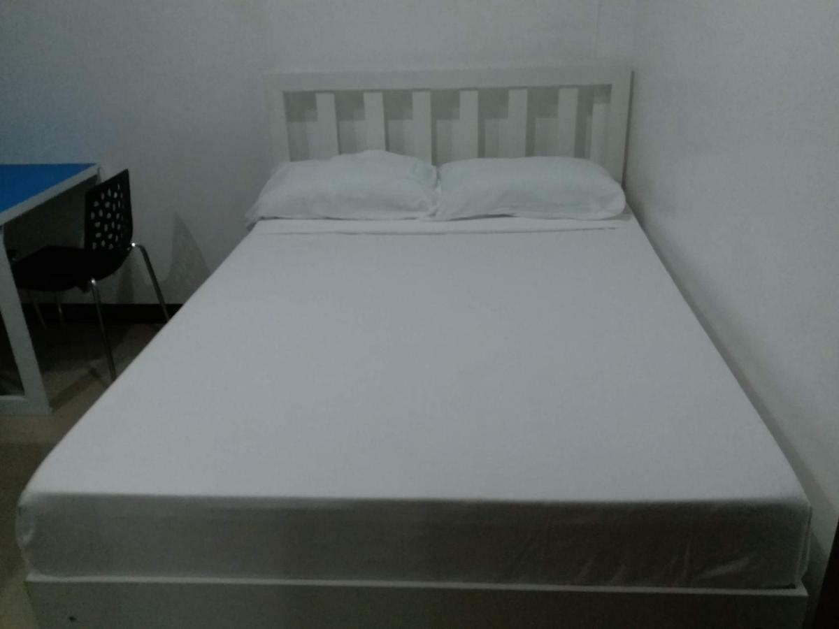 Clark-Pad Inn, Angeles City 外观 照片