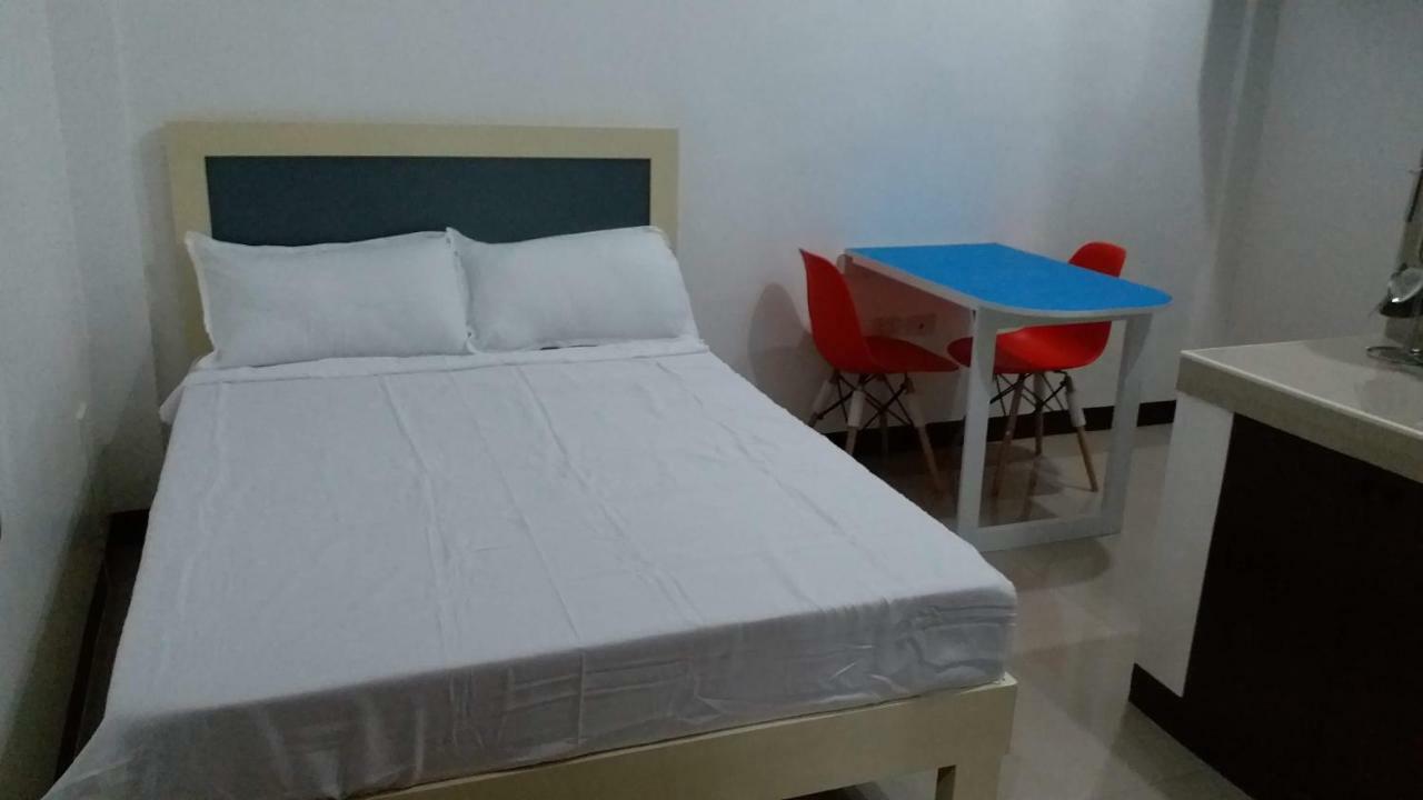 Clark-Pad Inn, Angeles City 外观 照片