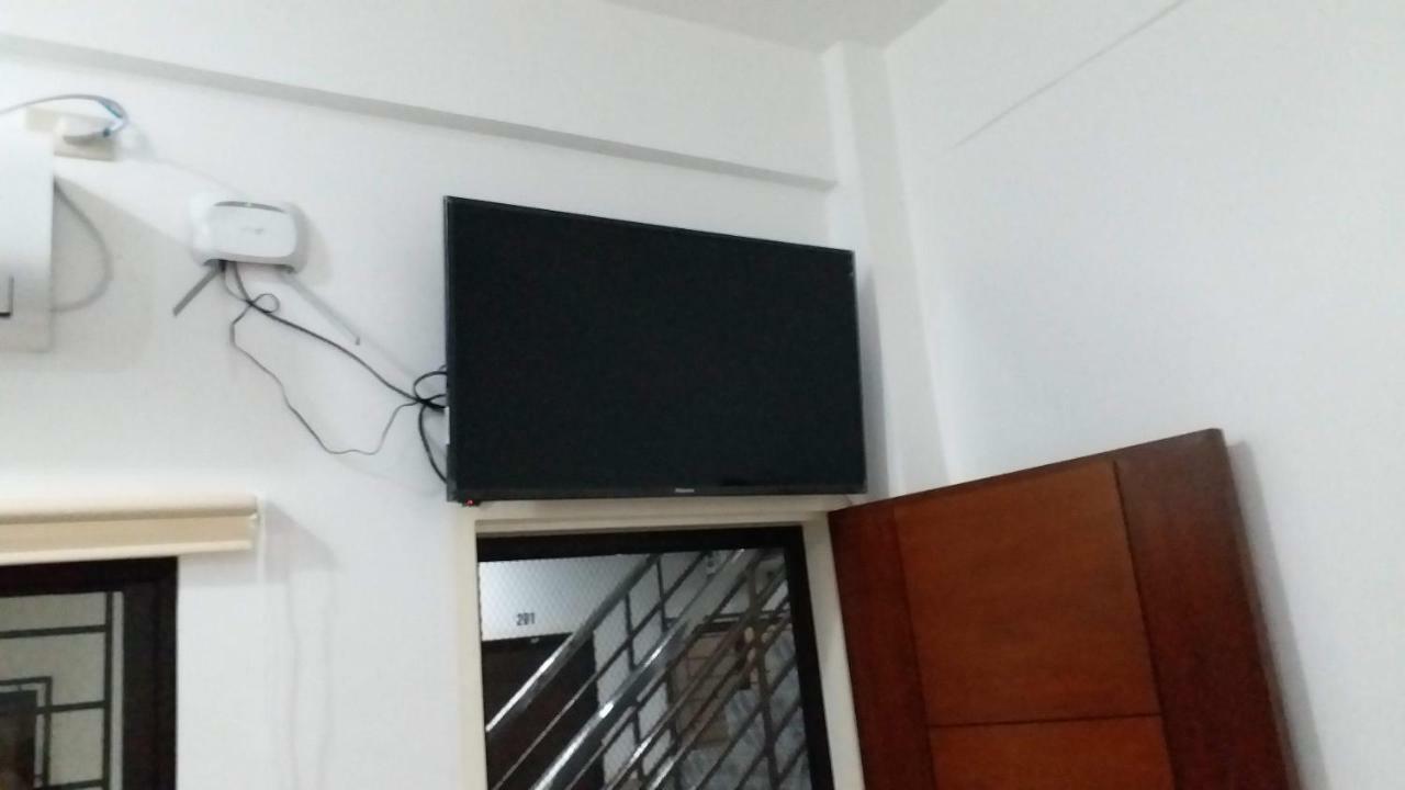Clark-Pad Inn, Angeles City 外观 照片