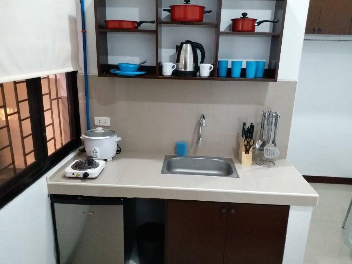 Clark-Pad Inn, Angeles City 外观 照片