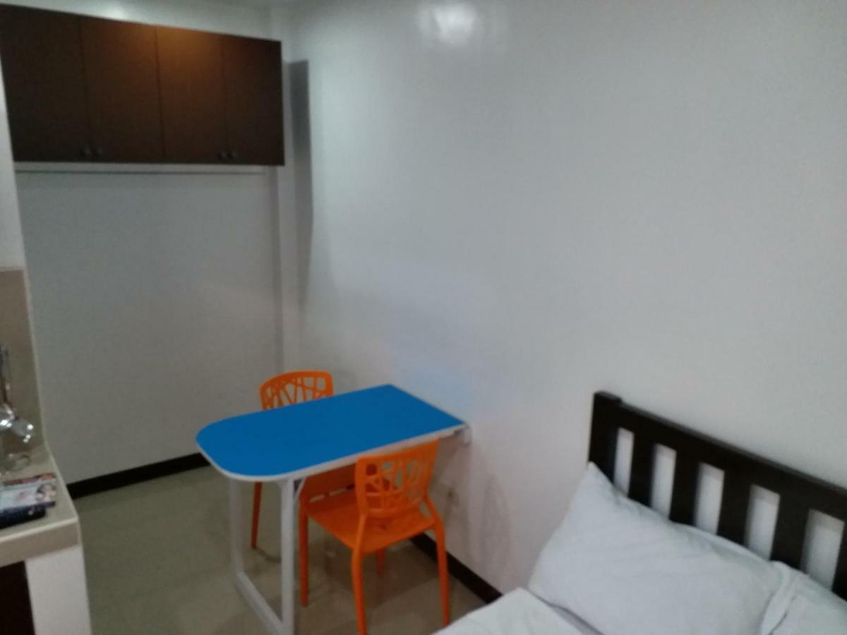 Clark-Pad Inn, Angeles City 外观 照片