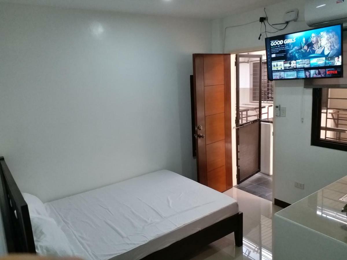 Clark-Pad Inn, Angeles City 外观 照片
