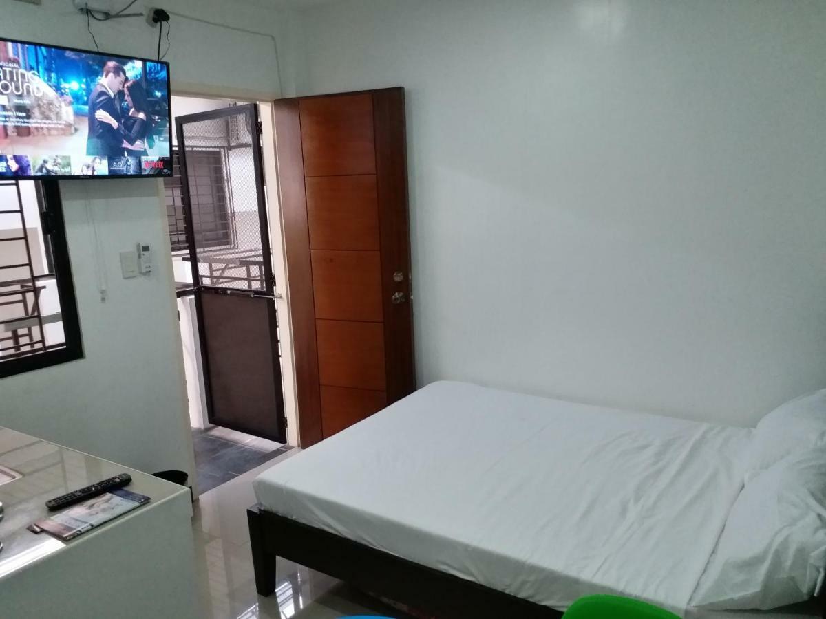 Clark-Pad Inn, Angeles City 外观 照片
