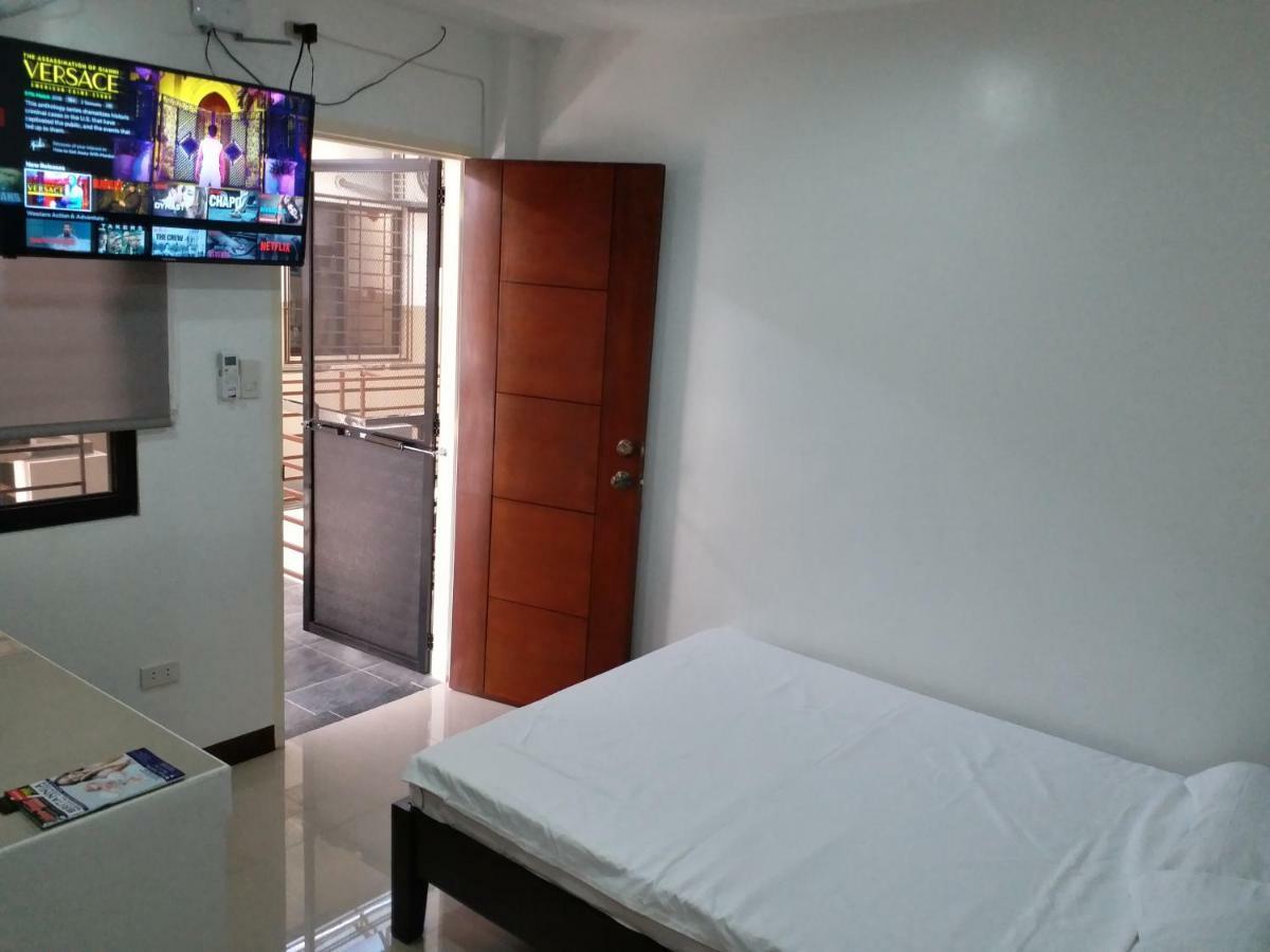 Clark-Pad Inn, Angeles City 外观 照片